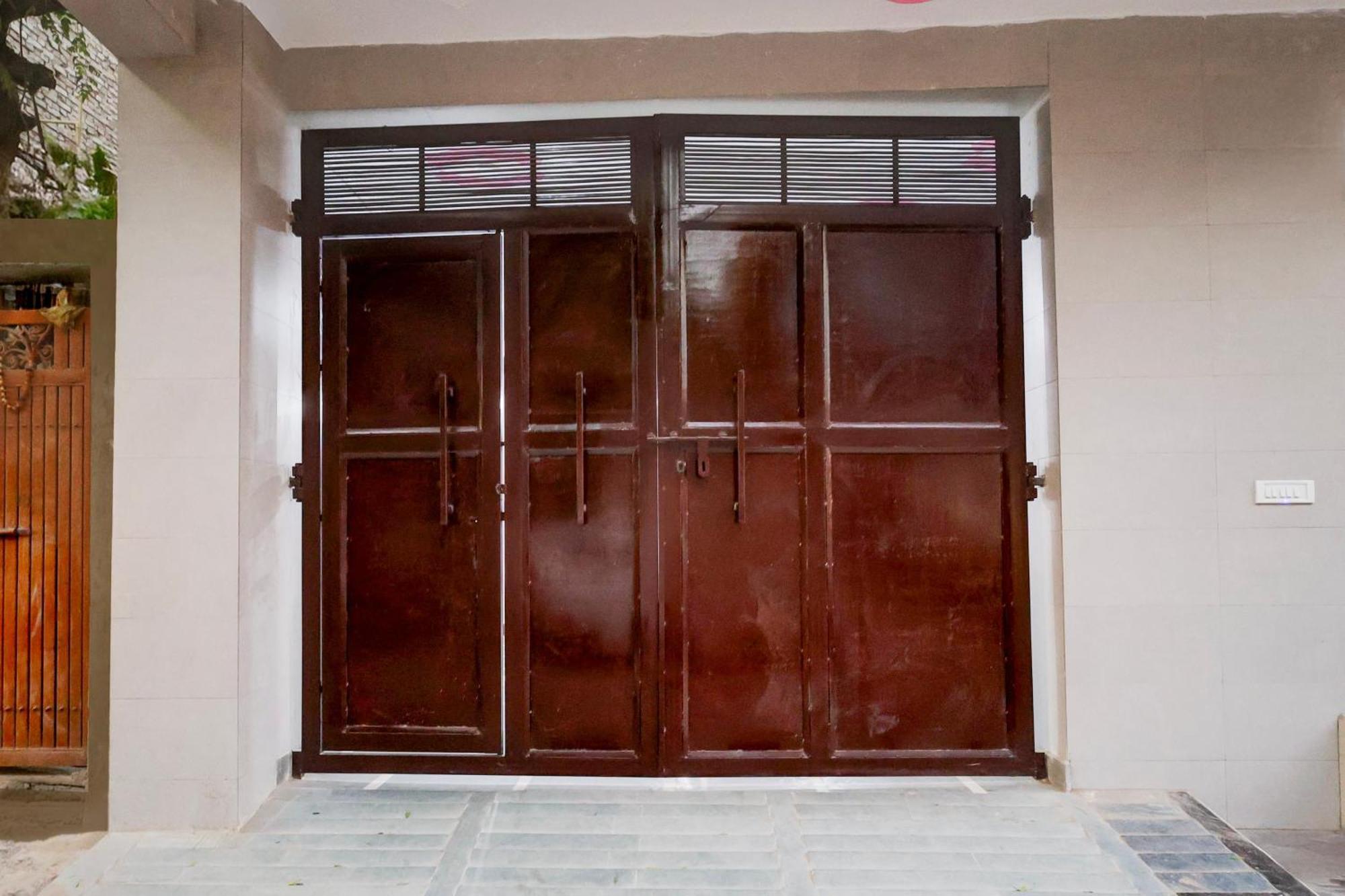 Hotel The Arrow Near Paschim Vihar Delhi  Buitenkant foto